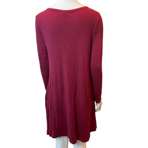 HIM ONE Womens Shift Mini Dress Long Sleeve Round Neck Maroon Size Medium - Picture 2 of 8